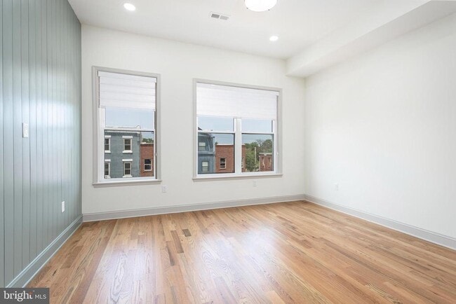 Building Photo - 3116 Clifford St