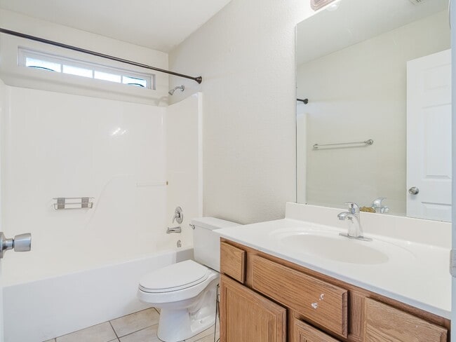 Building Photo - 2110 SE Atherton Cir