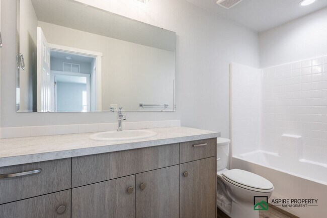 Building Photo - Brand New 5 Bed 3 Bath home 2600sf+ and a 3 car garage