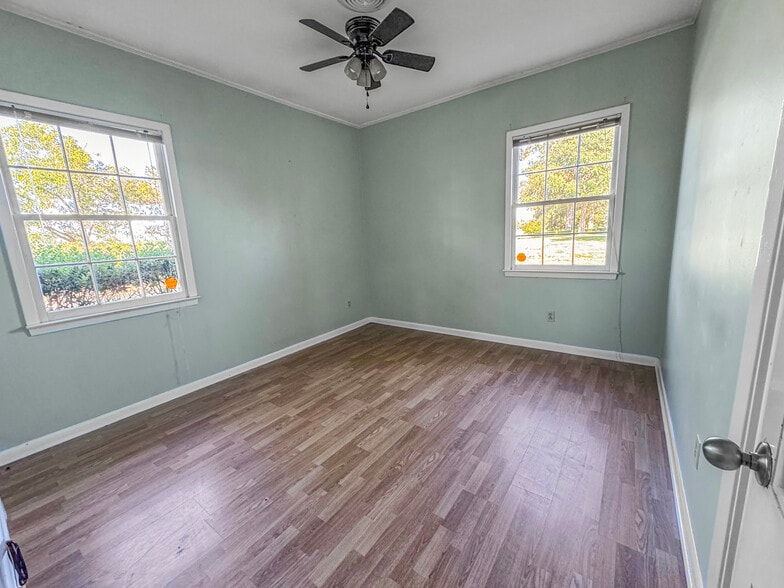 Building Photo - 3018 Wardlaw Rd