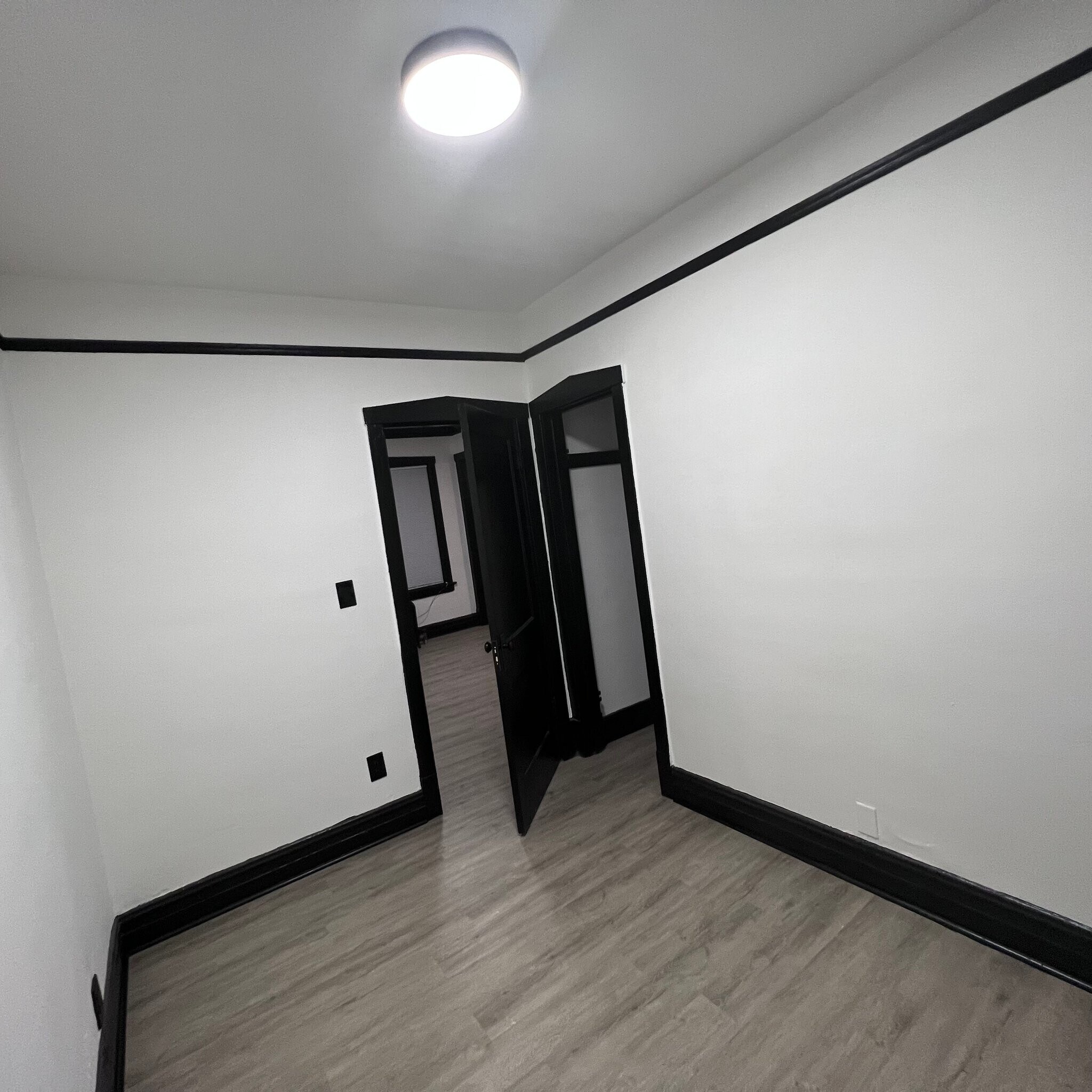 Building Photo - 1621 50th Ct