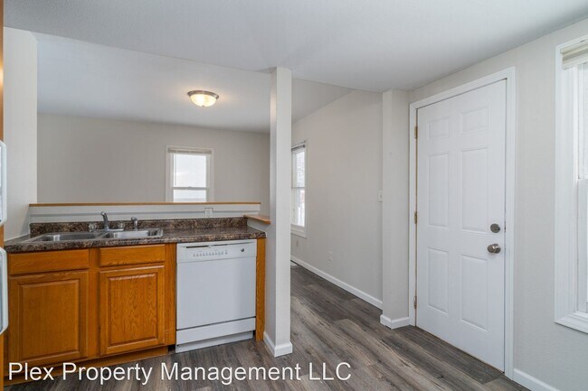 Building Photo - 2 br, 1.5 bath House - 625 7th Avenue South