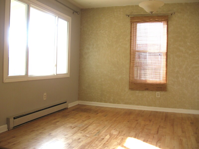 Building Photo - 5664 Greens Dr