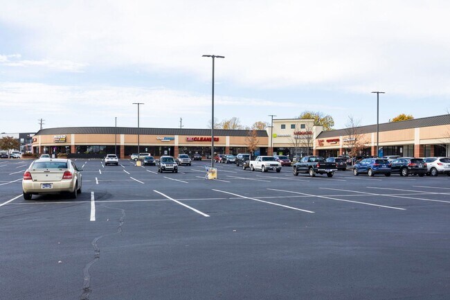 Building Photo - 1540 Lebanon Pike
