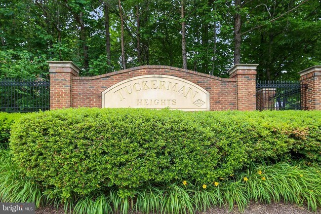 Building Photo - 10555 Tuckerman Heights Cir
