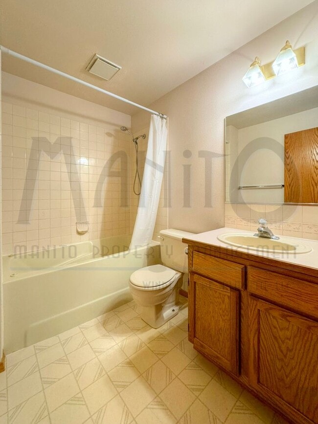 Building Photo - 5002 S Morrill Ln