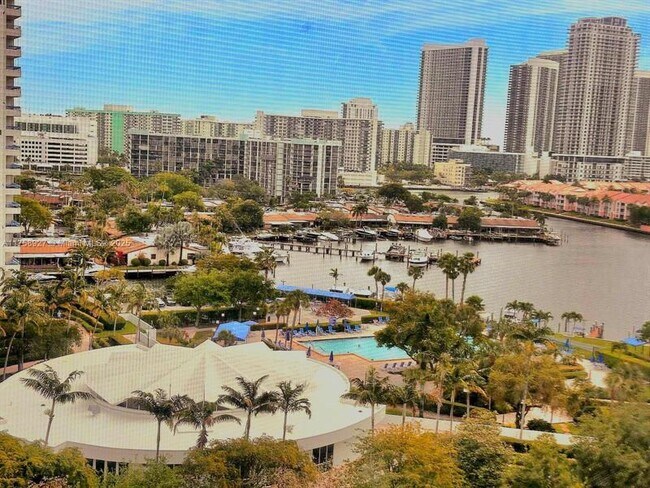 Primary Photo - 600 Three Islands Boulevard