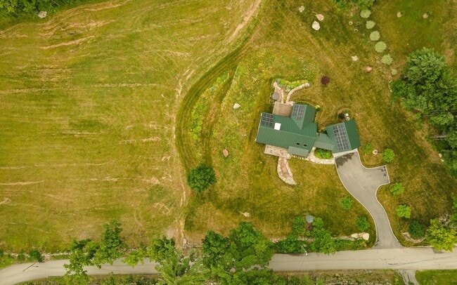 Building Photo - 500 Woodward Hill Rd