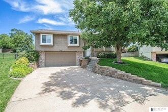 Building Photo - 3408 Sheridan Cir