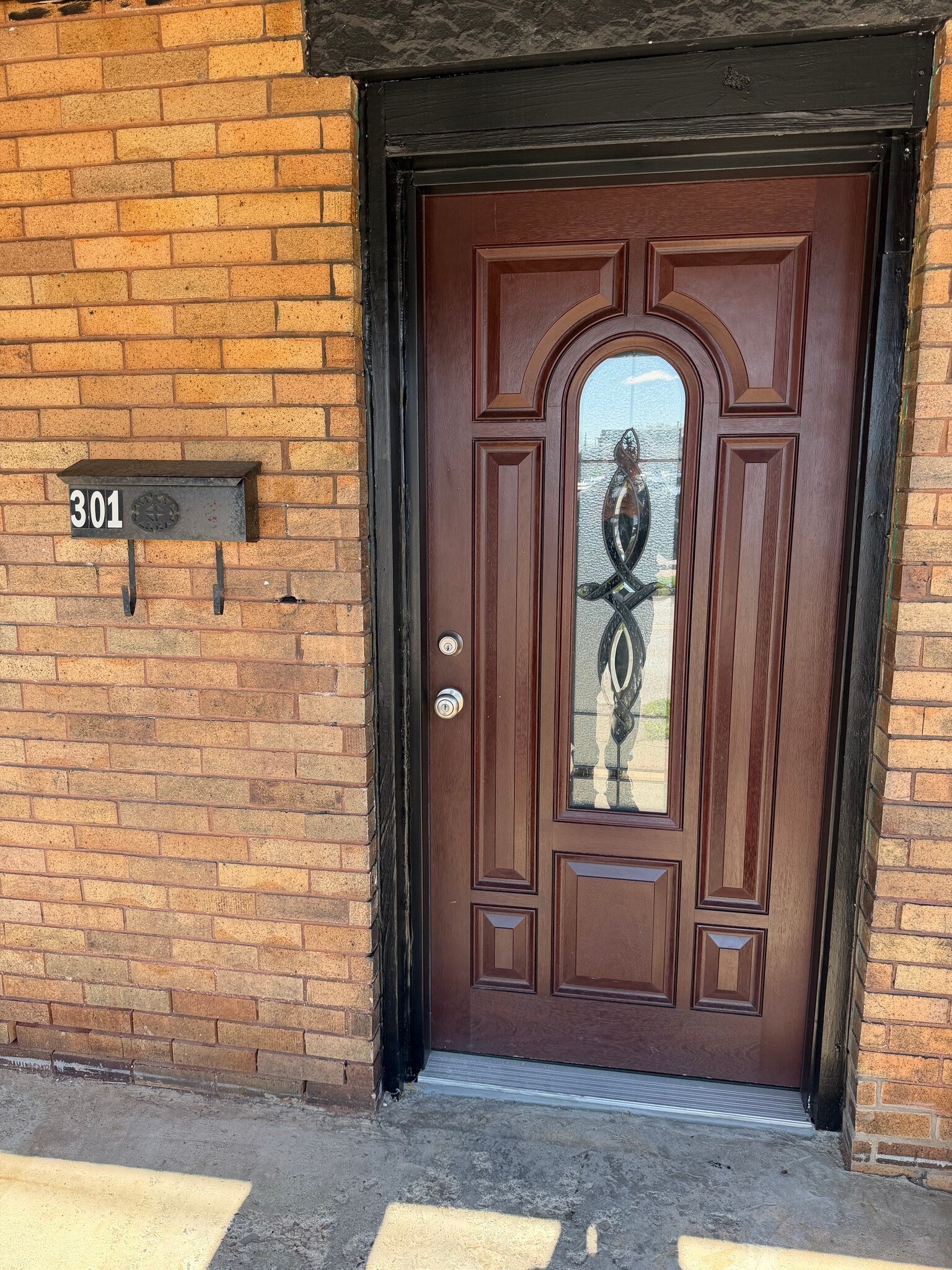 Building Photo - 301 Holland St