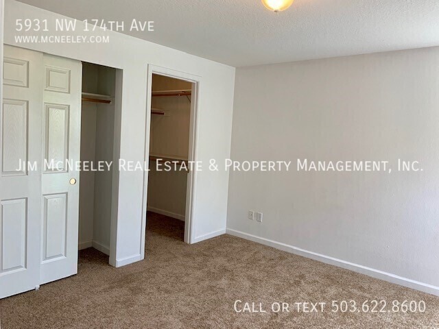 Building Photo - 5931 NW 174th Ave