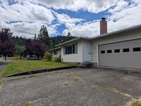 Building Photo - Ranch Style 3-Bedroom, 1-Bath Home In East Eugene!