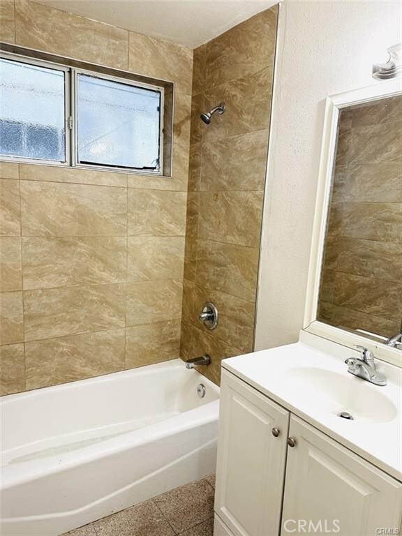 Building Photo - 4830 Canoga St