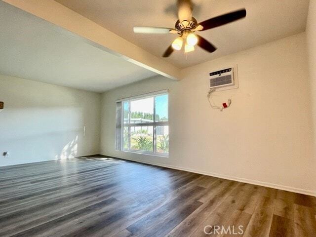 Building Photo - 1811 W Sallie Ln