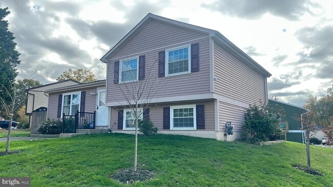 Primary Photo - 8111 Brown Ct