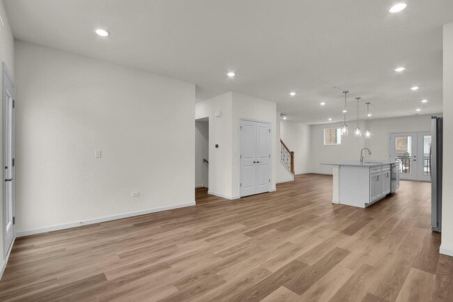 Building Photo - 6275 Sandbelt Dr