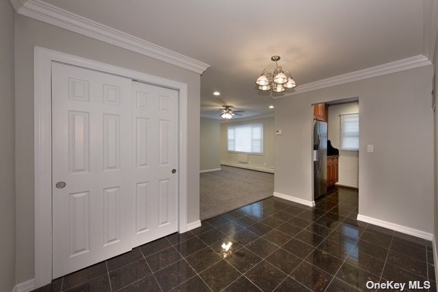 Building Photo - 7 Robinson Ave