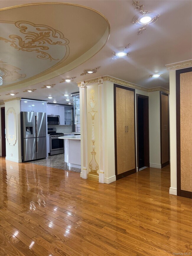 Building Photo - 61-20 Grand Central Pkwy