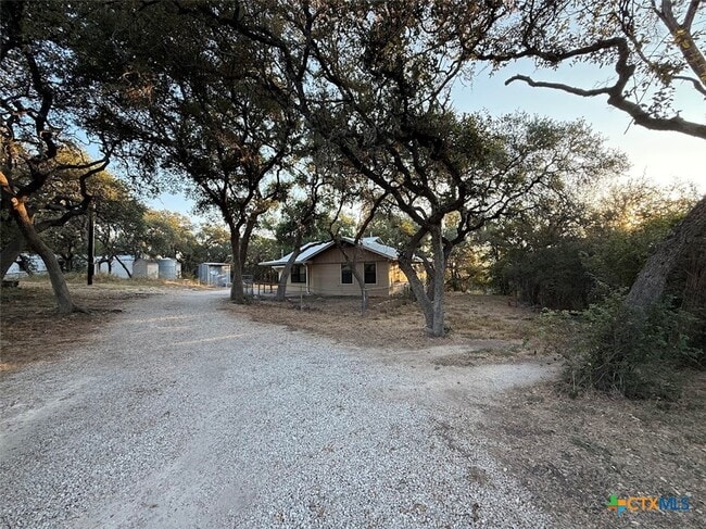 Building Photo - 2100 Farm To Market Rd 2722