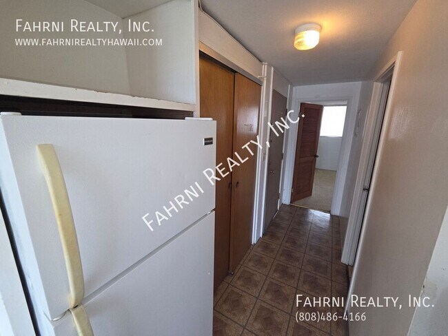 Building Photo - 85-175 Farrington Hwy-#B402