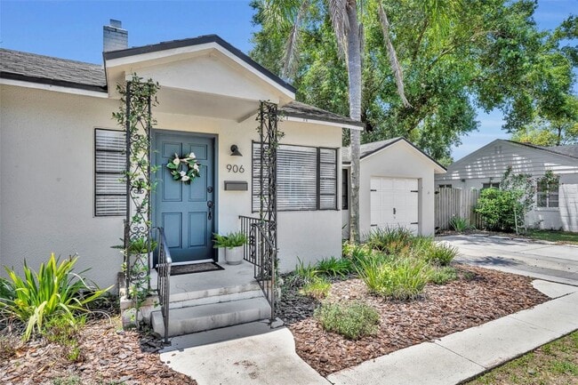 Primary Photo - 906 Camellia Ave