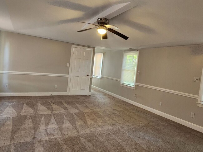 Building Photo - 4 Bedroom, 3 Bath Ranch in the heart of Monroe