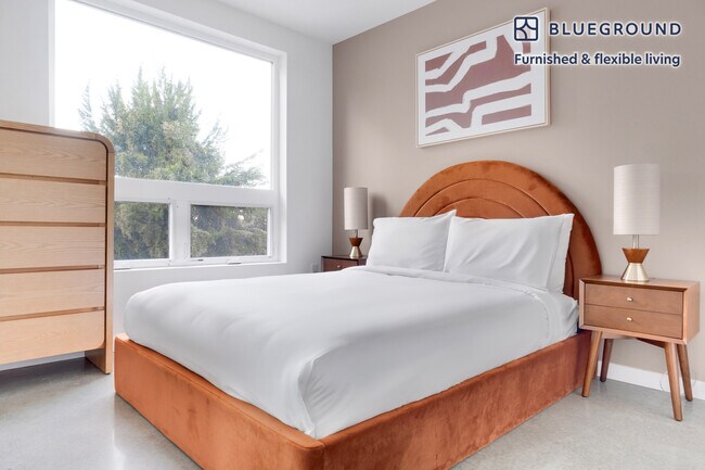 Building Photo - 1502 Fawcett Ave