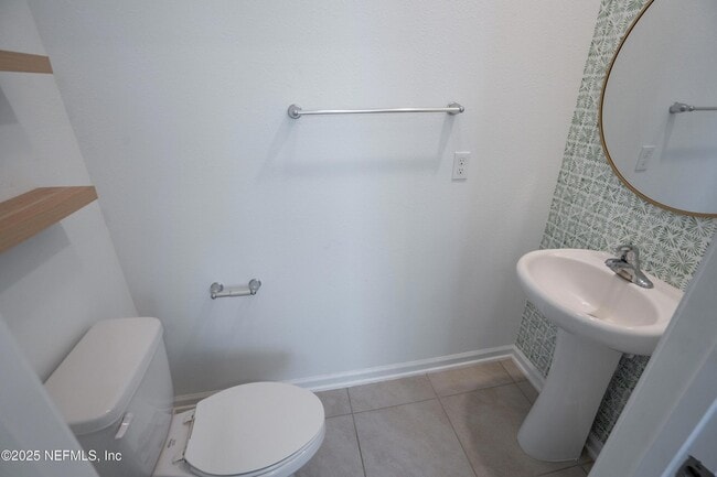 Building Photo - 40 Crisanto Rd