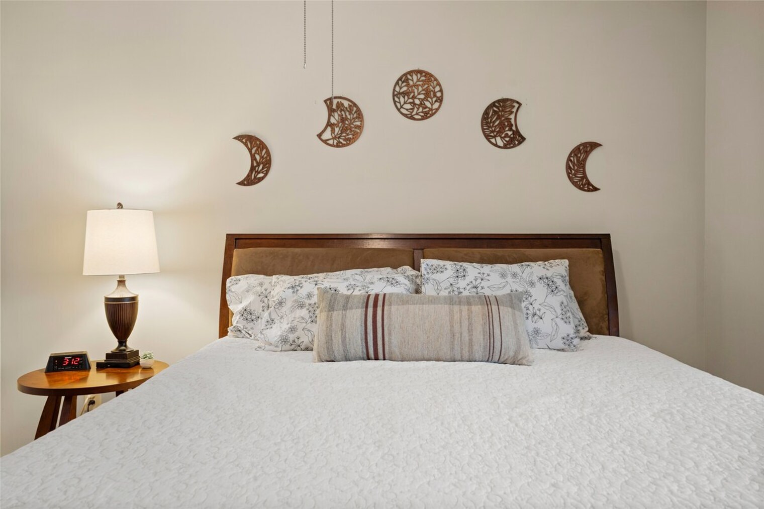 Building Photo - 1623 Brisbane Woods Way