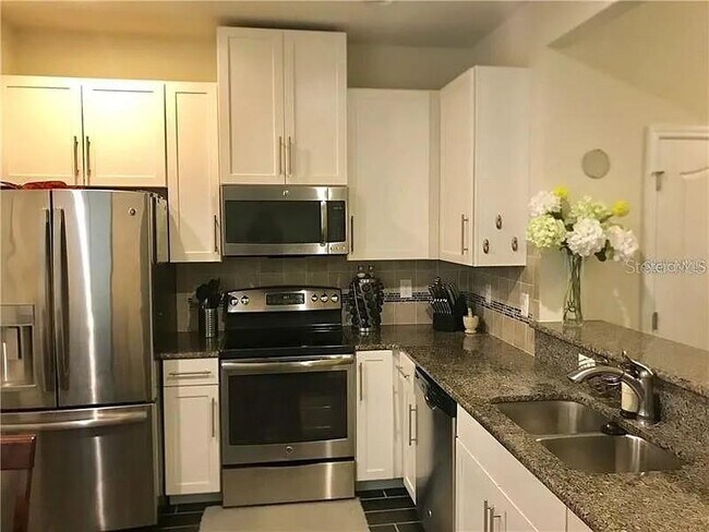 Building Photo - 5146 Bay Isle Cir