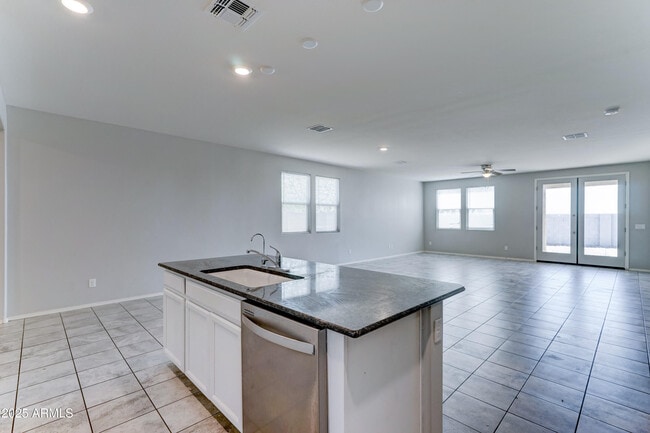 Building Photo - 25755 W Hazel Dr