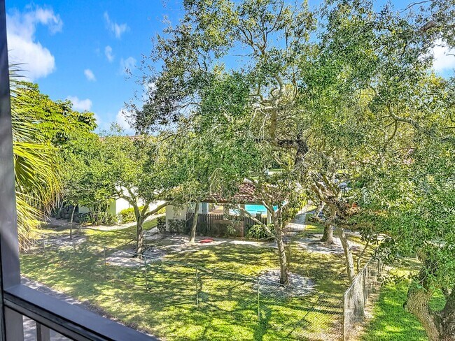 Building Photo - Beautiful 2 bedroom 2 bath Condo in Boca Raton, close to FAU