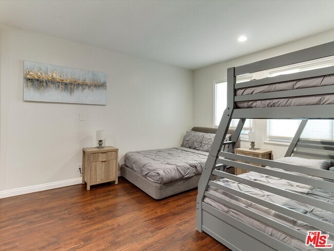 Building Photo - 23109 Mariano St