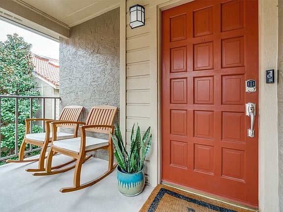 Building Photo - 5200 Martel Ave