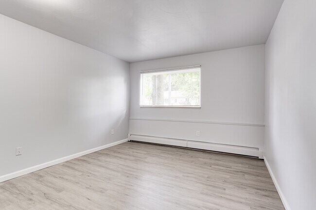 Bedroom - Fred & Louisa Flatz