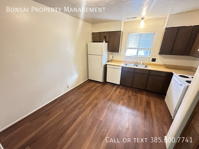 Building Photo - 1786 S 600 E