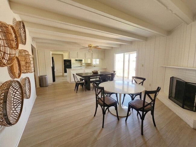 Building Photo - 6311 N 74th St