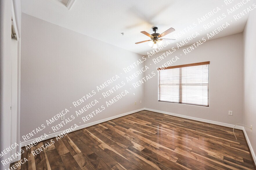 Building Photo - 21320 N 56th St