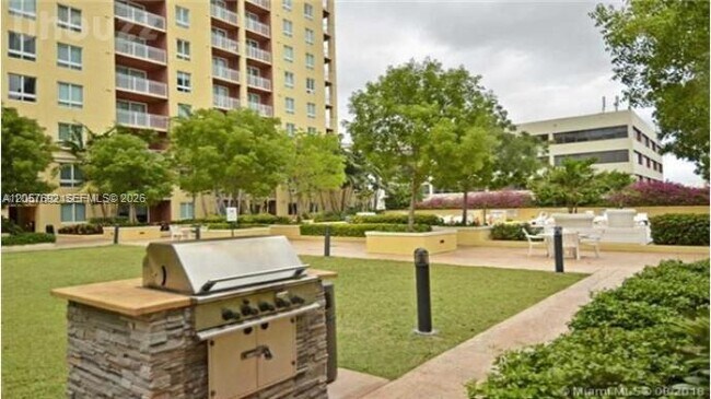Building Photo - 7350 SW 89th St