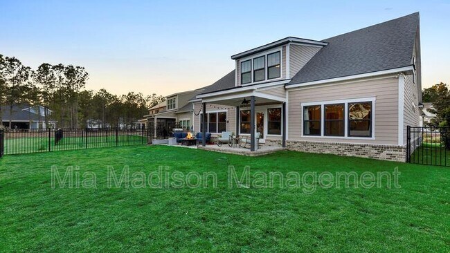 Building Photo - 54 Misty Marsh Dr
