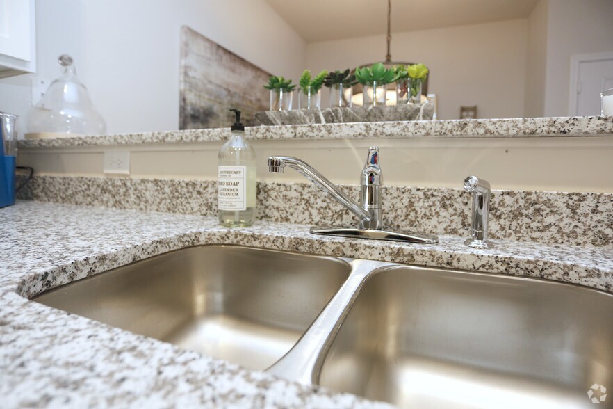 Summit Place At Limestone Gainesville Ga Apartment Finder