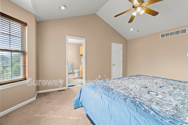 Building Photo - 204 Spruce Trail