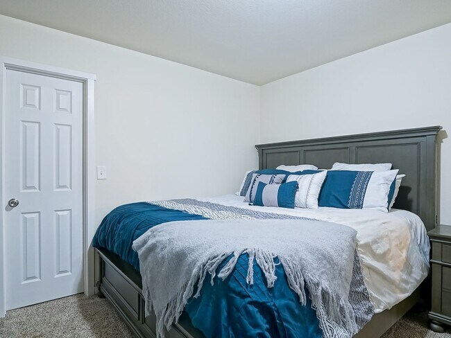 Building Photo - Adorable 4bdrm 2 bath Rancher