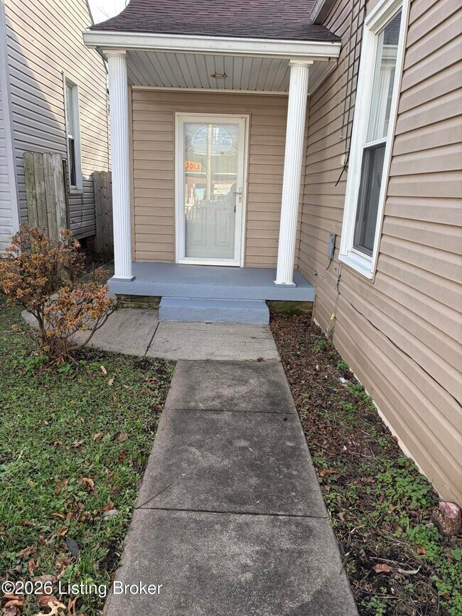 Building Photo - 604 Winkler Ave