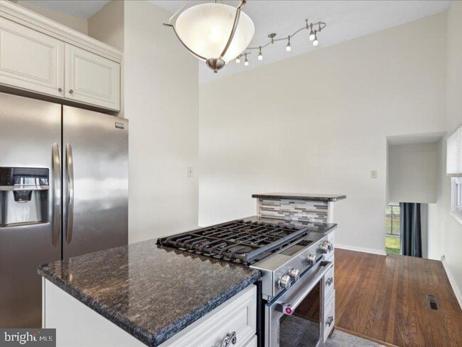 Primary Photo - 437 Haywood Rd