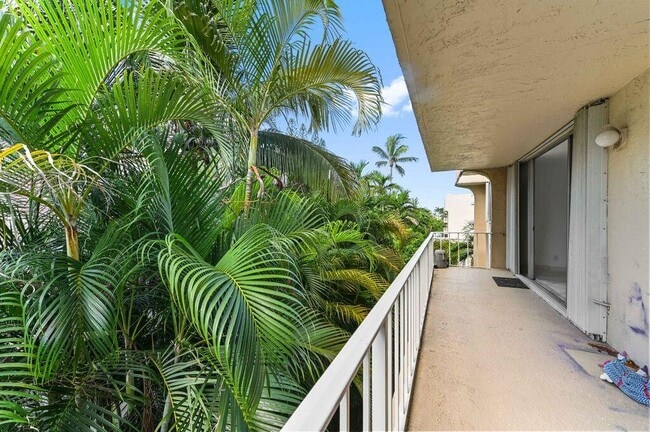 Building Photo - 3575 S Ocean Blvd