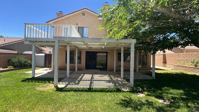 Building Photo - (APPLICATION PENDING) West Palmdale Home