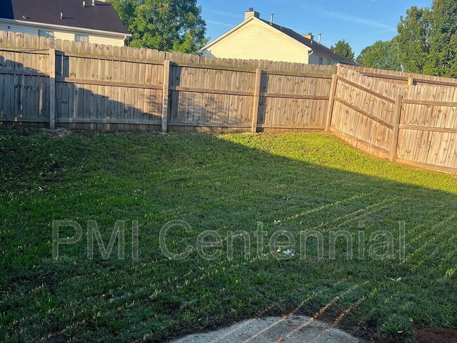 Building Photo - 3543 N Hopkins Ct