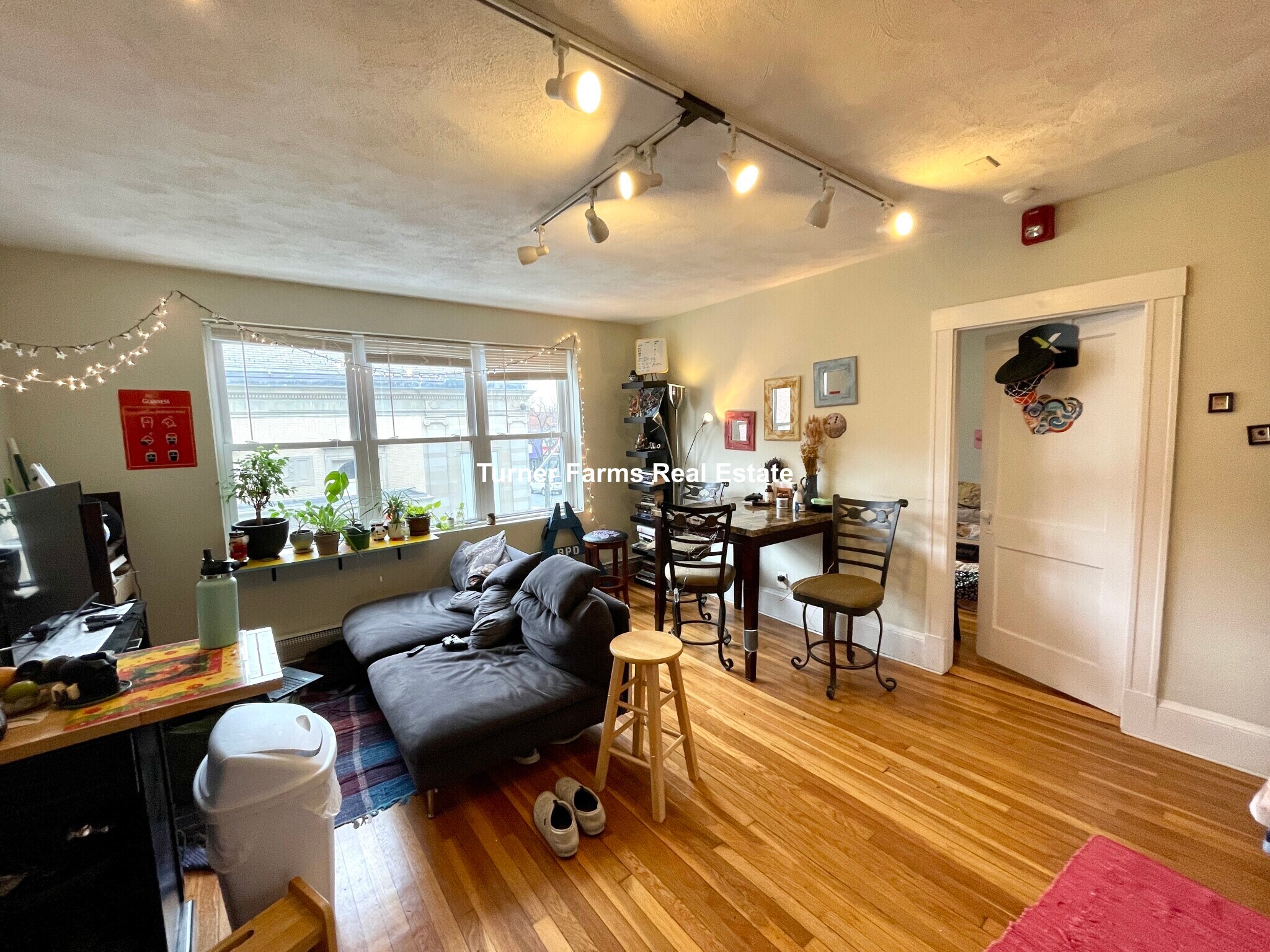 Building Photo - 406 Highland Ave