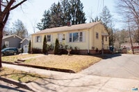 Building Photo - 5 Assumption St